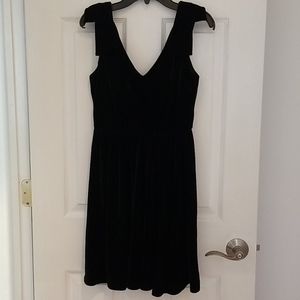 NWT Aqua Black Bow Detail Velvet Dress